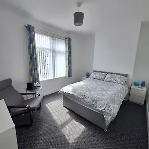 Private On Donegall Road In Guest house